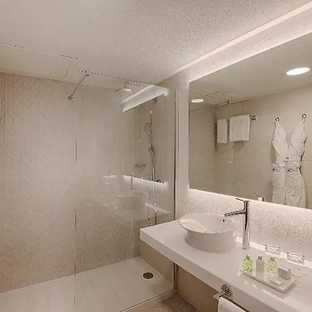 Hotel Nh Jardim 4*